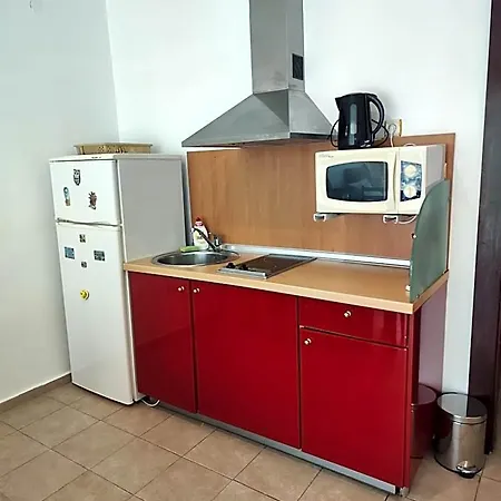 Umi Aparthotel 3*